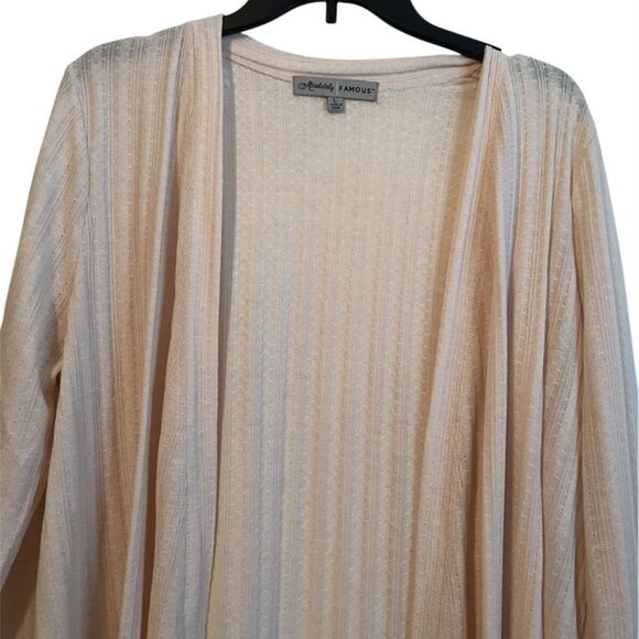 Absolutely Famous Cream Duster - Picture 1 of 12